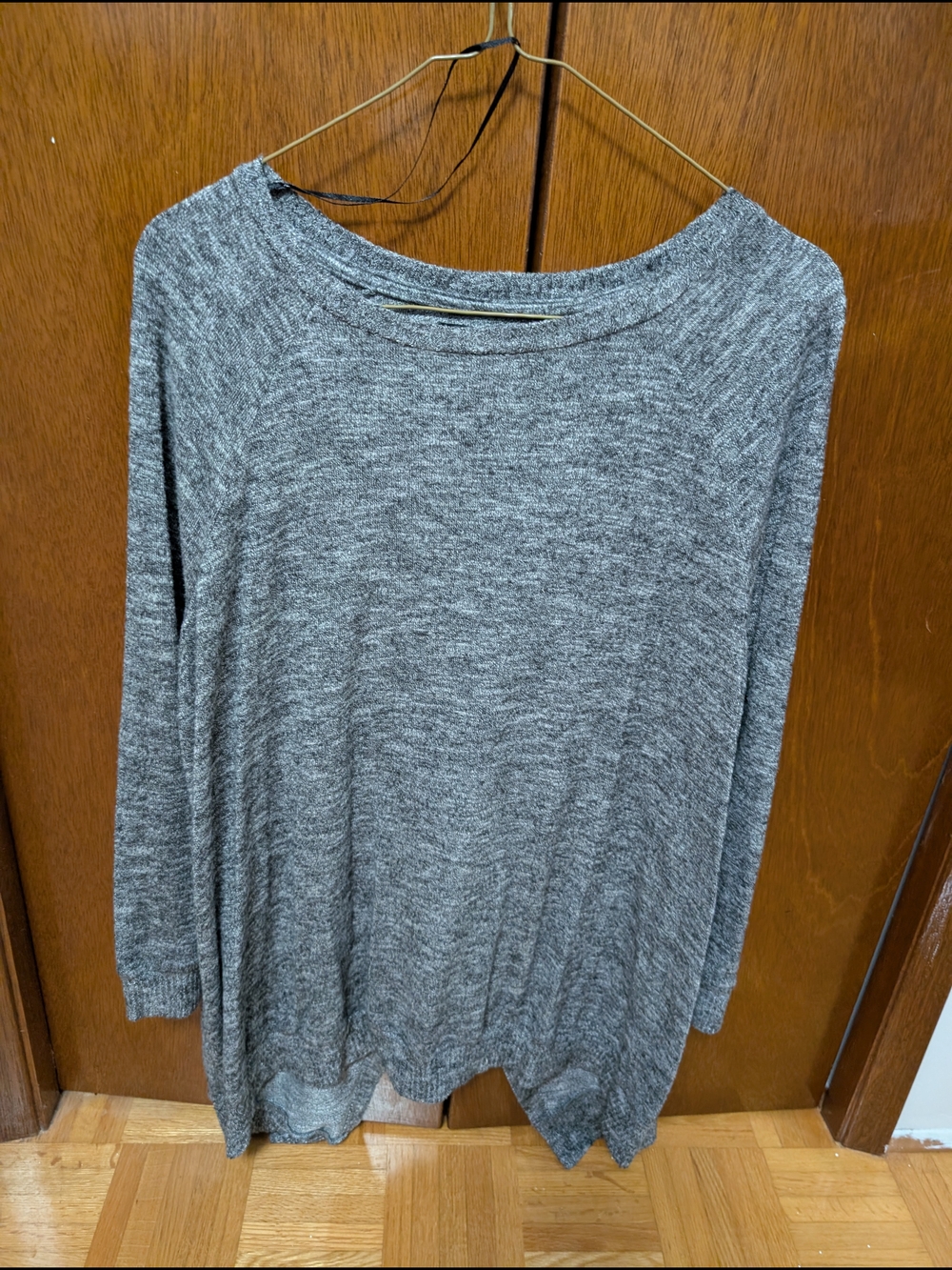3 Maternity Sweaters - Picture 4 of 10